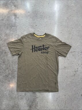 Howler Bros Logo T-Shirt Olive Green Graphic Tee Men’s Medium
